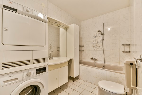 Medium property photo - Henegouwenstraat 56, 1066 DG Amsterdam